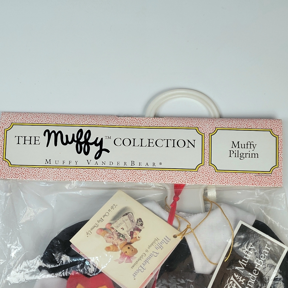 The Muffy Collection Muffy Pilgrim Outfit Muffy VanderBear Holiday NEW - Picture 4 of 8